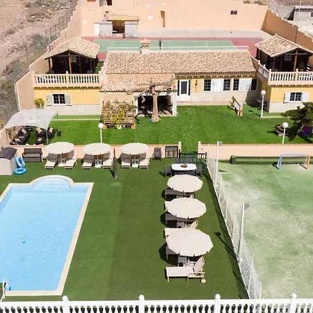 Domek alpejski Casa Adara - Heated Pool Included *